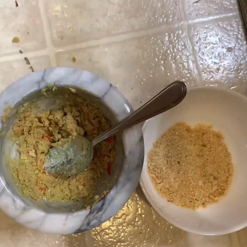 Step 5 Prepare the dipping sauce for Stir-fried Pork Leg