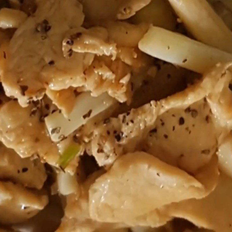 Step 3 Finished product Stir-fried lotus stem with chicken