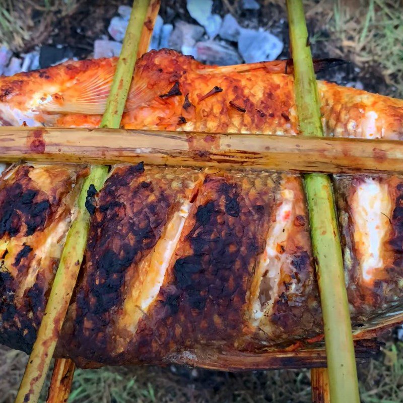 Step 4 Finished product Grilled snakehead fish with chili salt