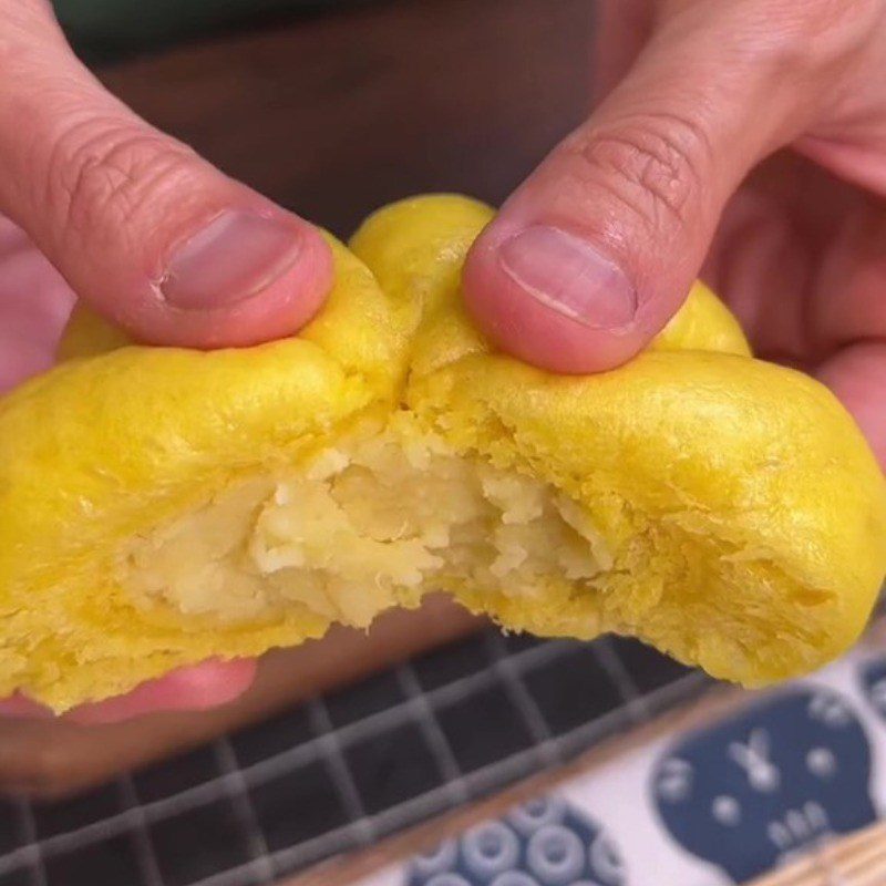 Step 9 Finished product of pumpkin buns with mung bean filling