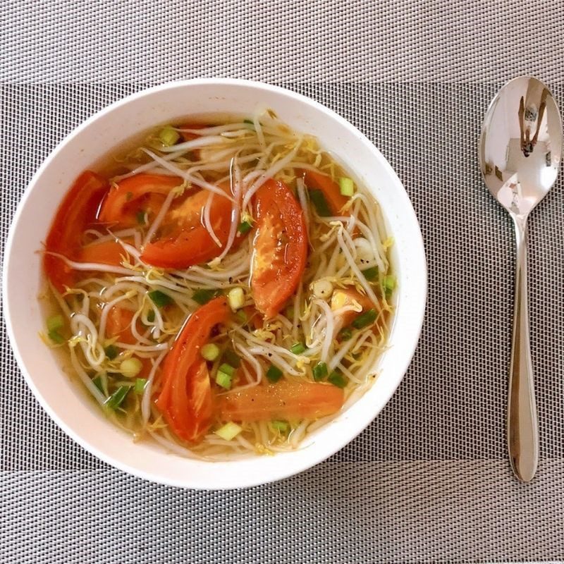 Step 3 Finished product Tomato Bean Sprout Soup