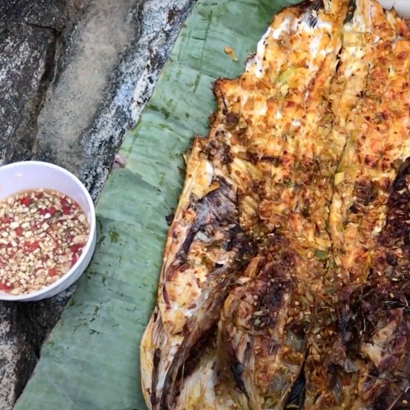 Step 4 Final Product Grilled Snakehead Fish with Galangal and Lemongrass