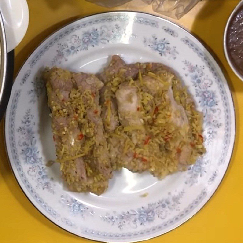 Step 4 Finished Product Steamed Pork with Lemongrass