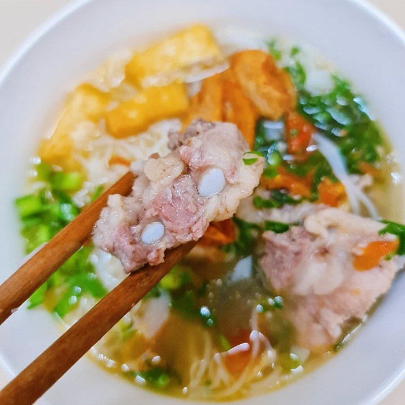 Step 5 Final product Snail Noodle soup with pork ribs