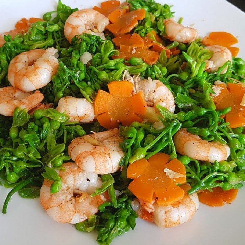 Step 4 Finished Dish Stir-fried morning glory with shrimp