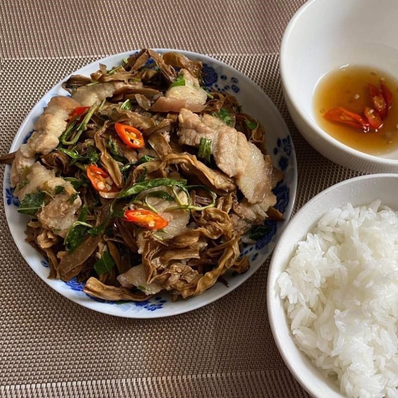 Step 4 Final Product Stir-fried pork belly with dried bamboo shoots