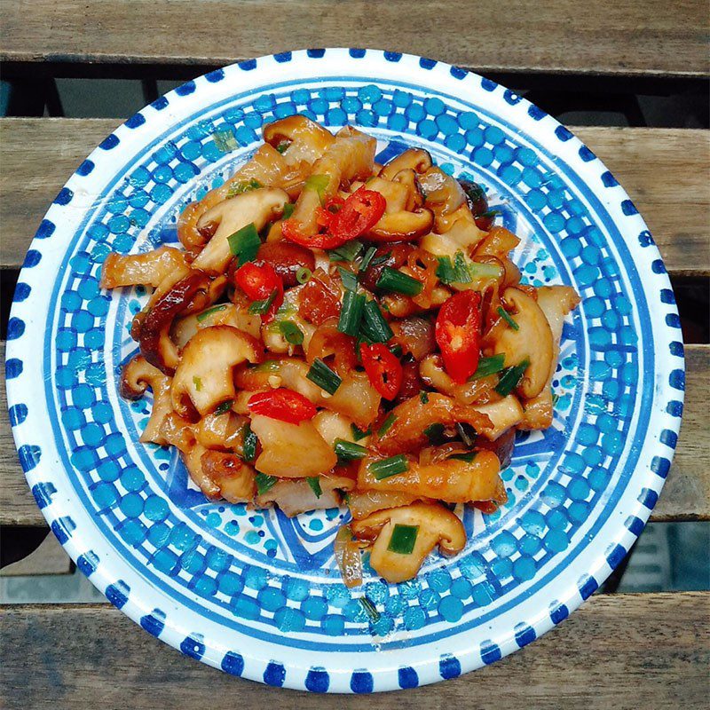 Step 4 Final product Stir-fried pork with shiitake mushrooms