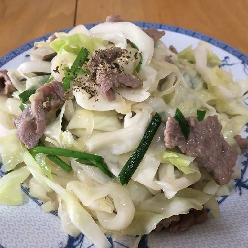 Step 4 Final Product Stir-fried cabbage with beef