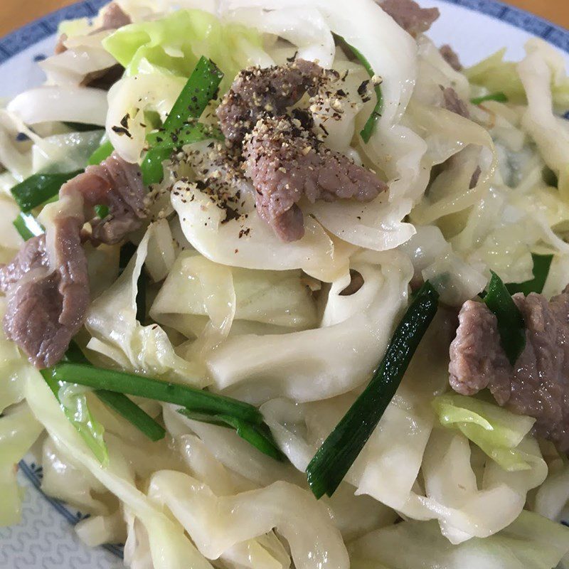 Step 4 Final Product Stir-fried cabbage with beef