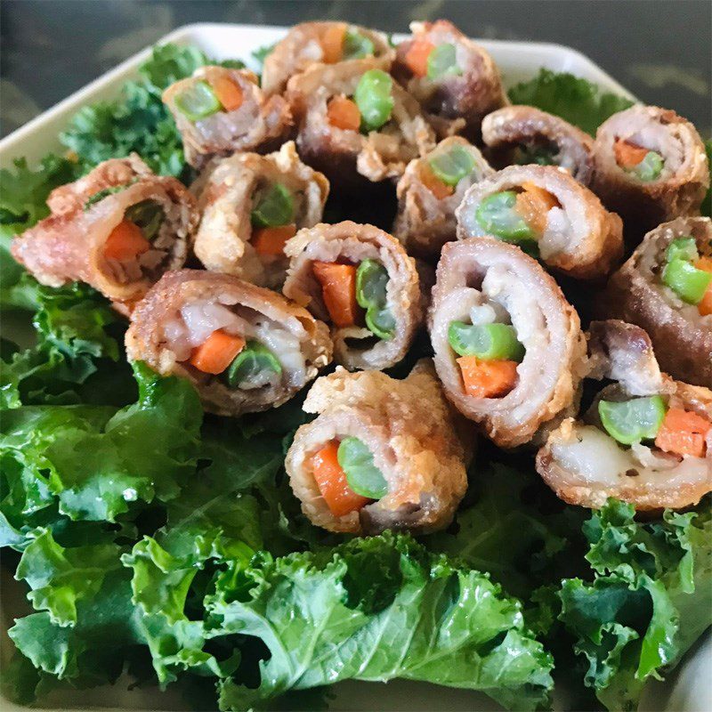 Step 4 Final Product Crispy fried vegetable meat rolls