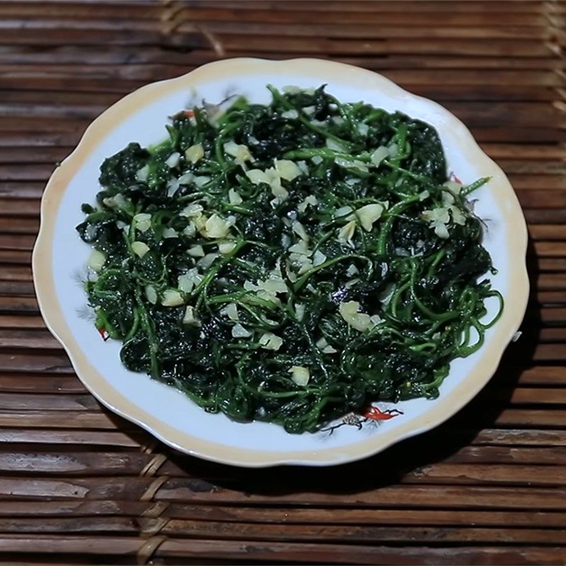 Step 3 Final Product Stir-fried Amaranth with Garlic