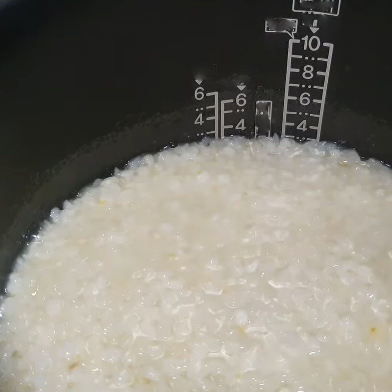 Step 4 Cooking mushy corn sticky rice with a rice cooker Mushy corn sticky rice (boiled corn) using a rice cooker