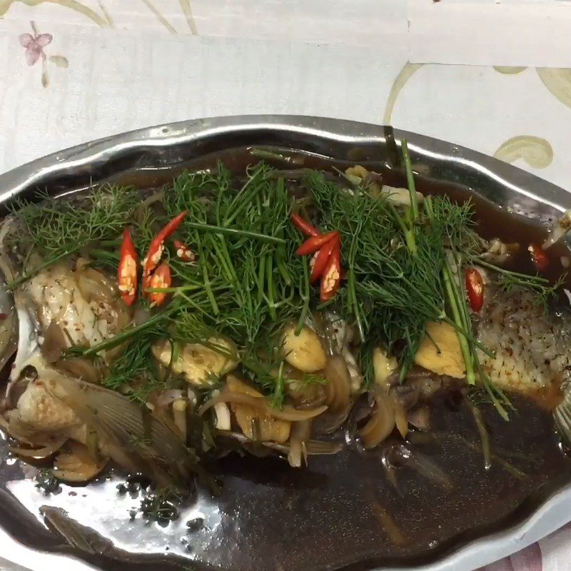 Step 6 Final product Steamed carp with soy sauce