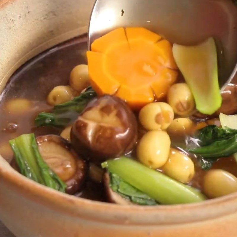 Step 4 Final product Lotus seed and vegetarian mushroom soup