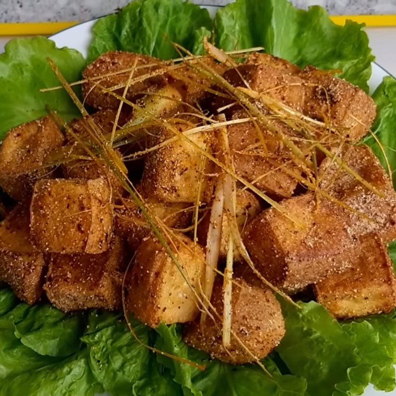 Step 5 Final product Fried tofu with salt and lemongrass