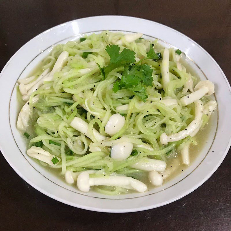 Step 3 Finished Dish Stir-fried Chayote with Mushrooms