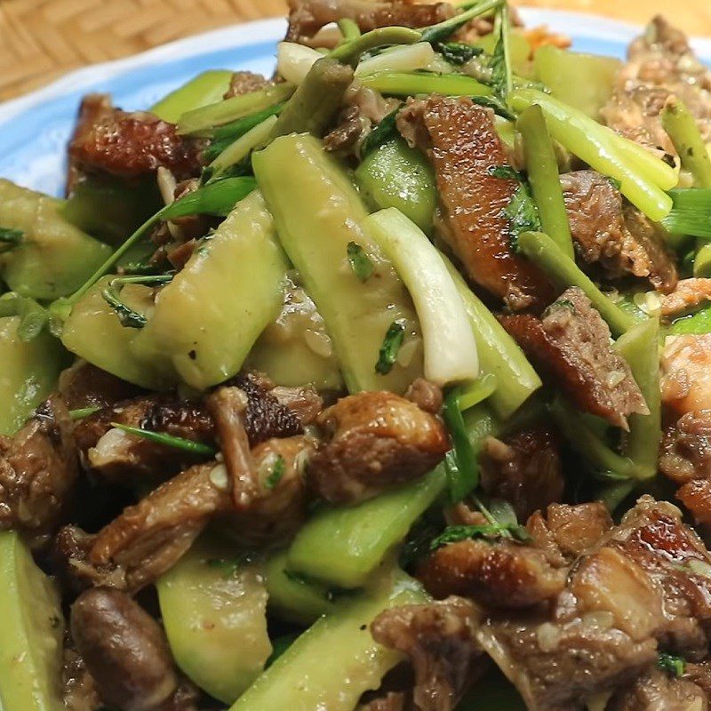 Step 5 Final Product Stir-fried pigeon with gourd