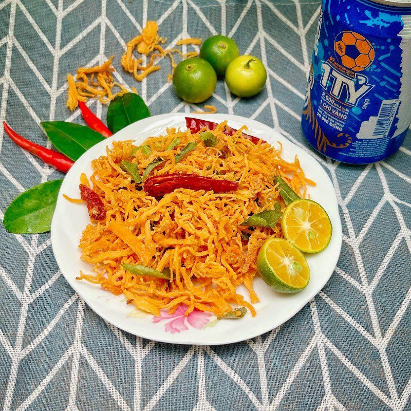 Step 5 Final product of shredded chicken with lime leaves (Recipe shared by a user)