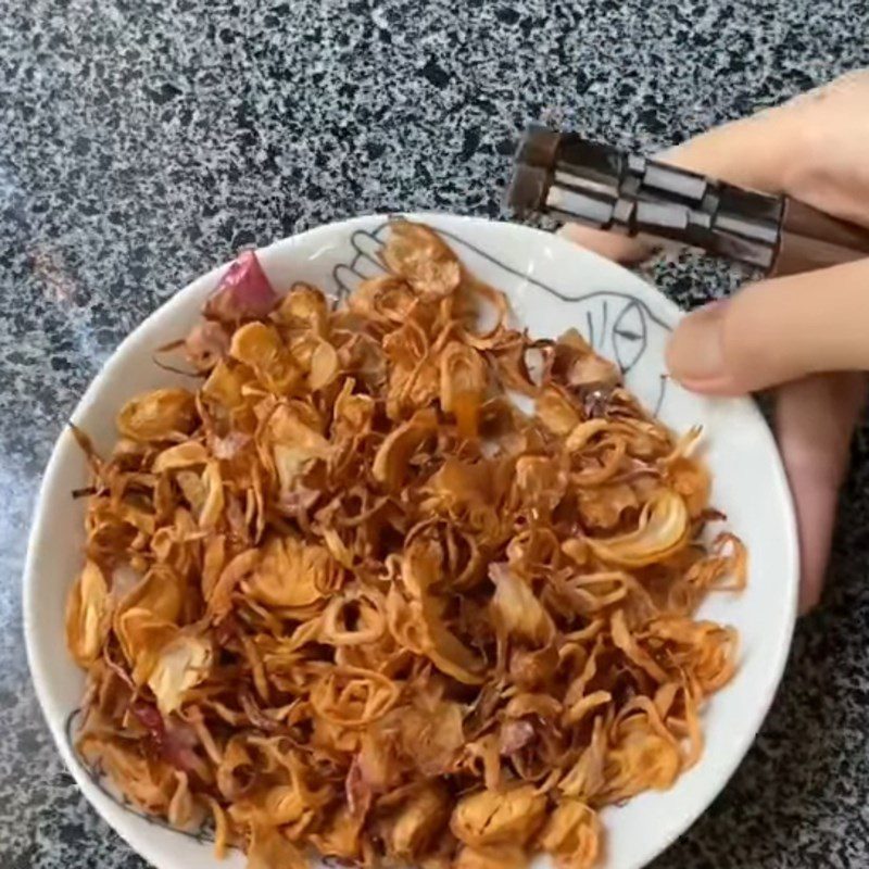 Step 3 Final product Fried shallots with an air fryer