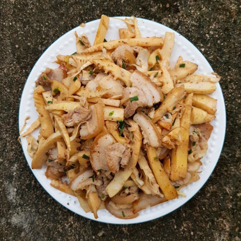 Step 4 Final Product Stir-fried bamboo shoots with pork belly