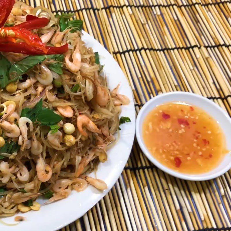 Step 5 Final product Banana flower salad with shrimp