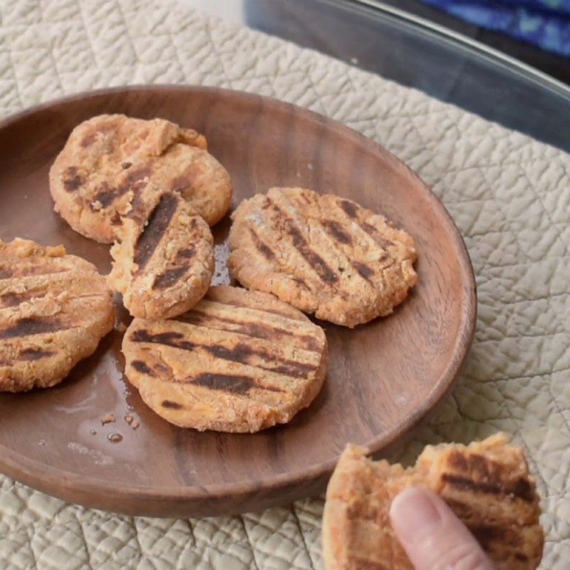 Step 4 Final product Sweet potato oatmeal cake using an air fryer