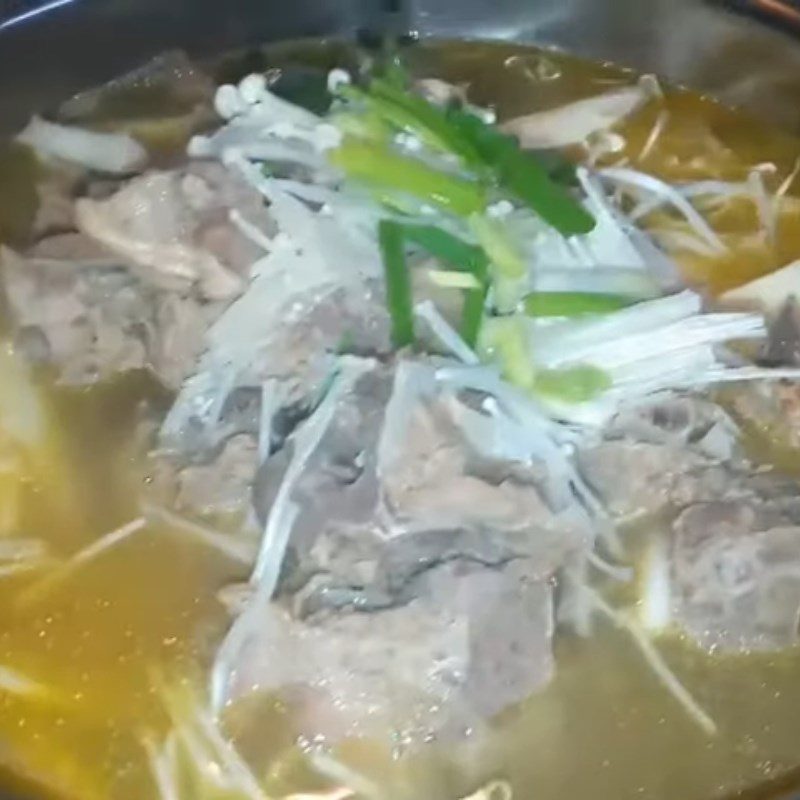 Step 5 Final Product Beef Bone Soup with Mushrooms (Korean Beef Bone Soup)