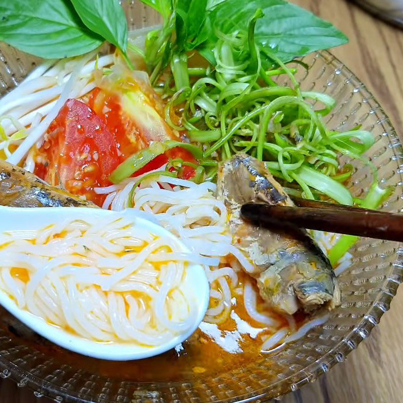 Step 5 Finished Product Sardine noodle soup