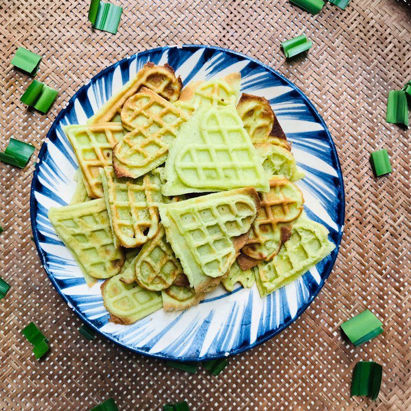 Step 5 Final product Pudding cake with pandan leaves (recipe shared by users)