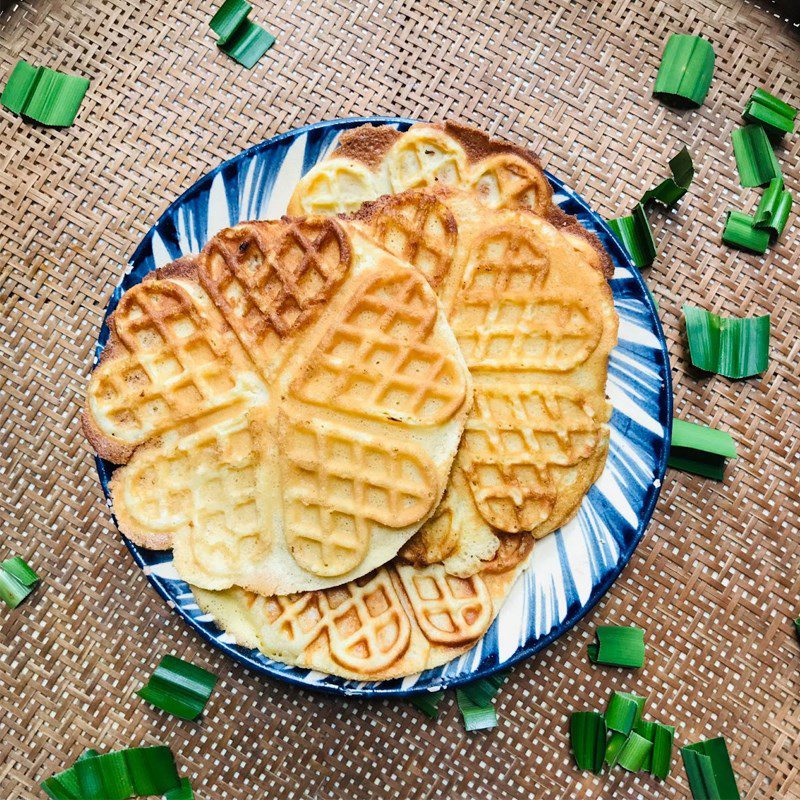 Step 4 Final Product Heart-shaped cake