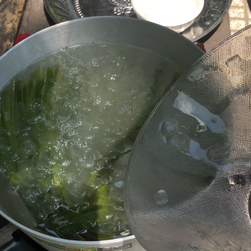 Step 3 Add aloe vera and finish Coconut water with aloe vera