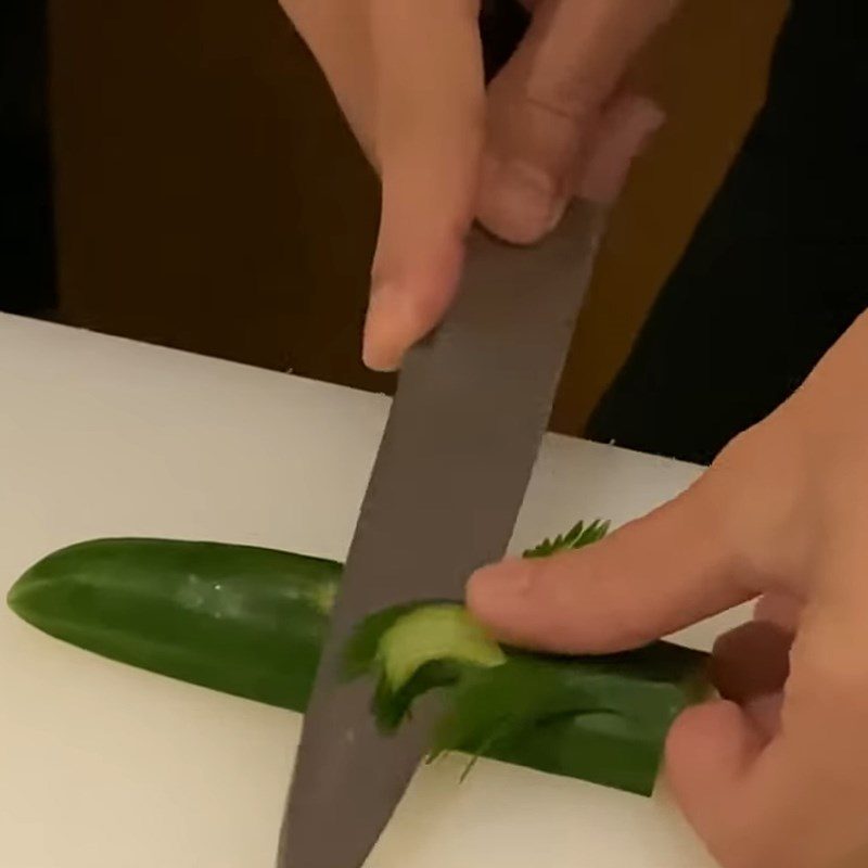 Step 3 Carving the branches and leaves of a pine tree Creating a Christmas tree from a cucumber