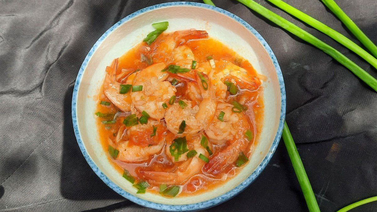 Shrimp in Tomato Sauce (recipe shared by a user)