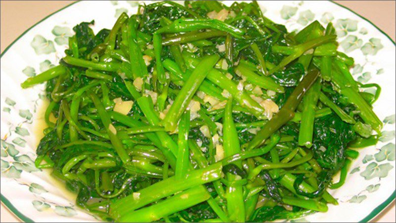 Stir-fried Water Spinach with Garlic Butter