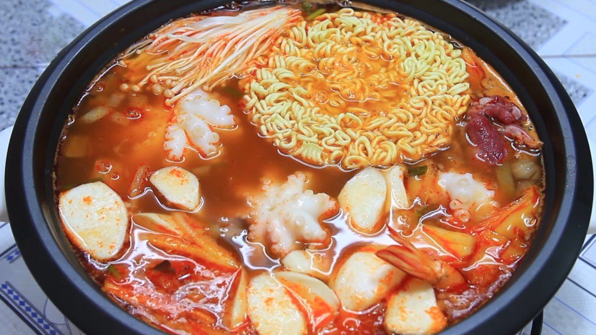 Seafood Kimchi Hotpot