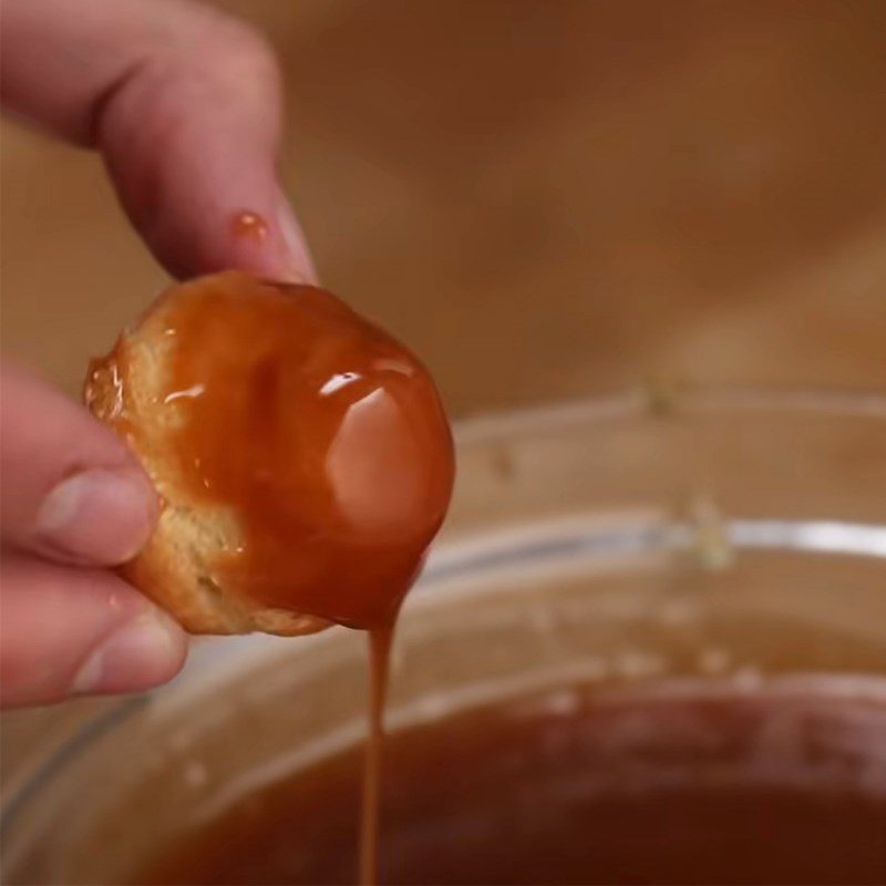 Step 7 Decorating Croquembouche Cake