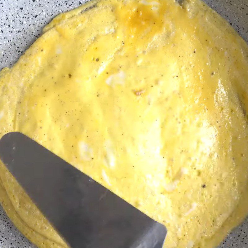 Step 4 Egg Wrapping Steamed Egg with Patterns