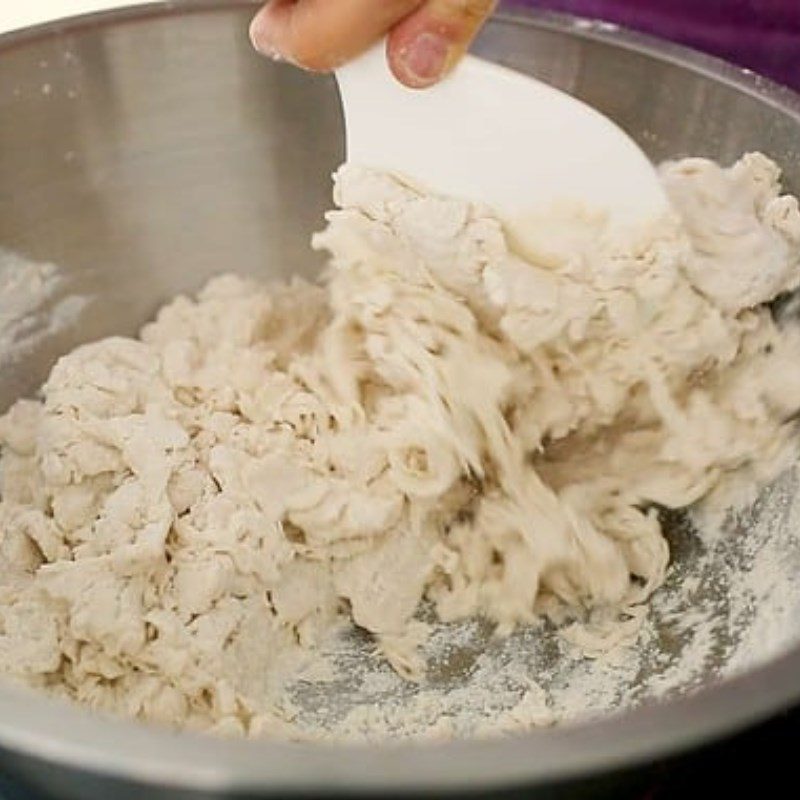 Step 1 Mix the dough for mandu wrappers