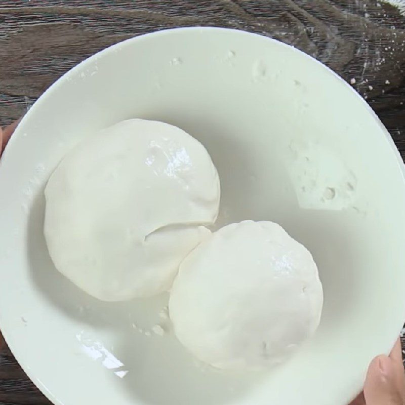 Step 2 Mixing the sago flour