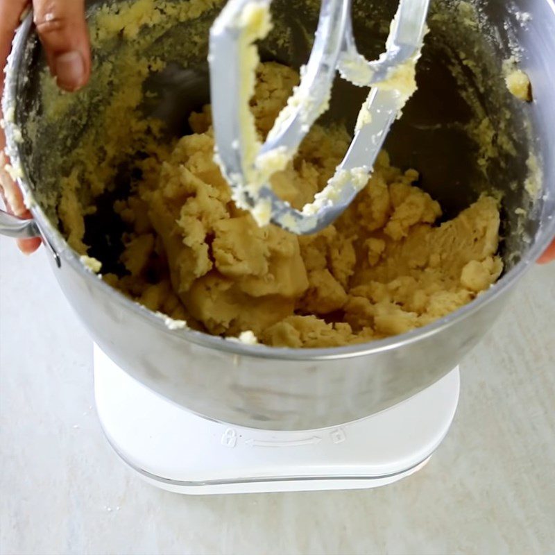 Step 2 Mix the dough for eggless spiral cookies