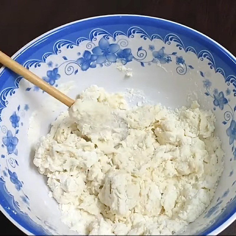 Step 1 Mix the dough for Mini Steamed Buns