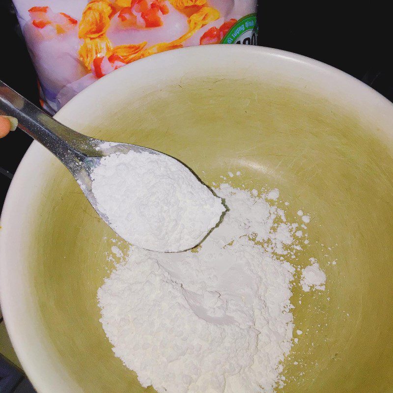 Step 1 Mixing the flour How to make Tokbokki from glutinous rice flour