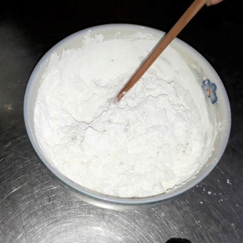 Step 1 Mix the tapioca flour