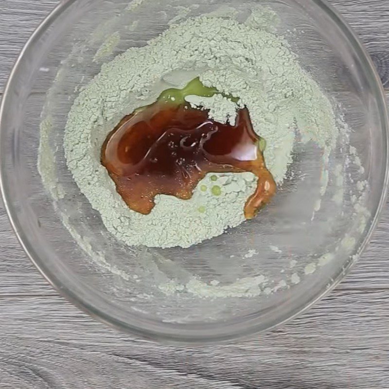 Step 1 Mix the dough for Green Tea Mooncake with Black Sesame and Salted Egg Yolk