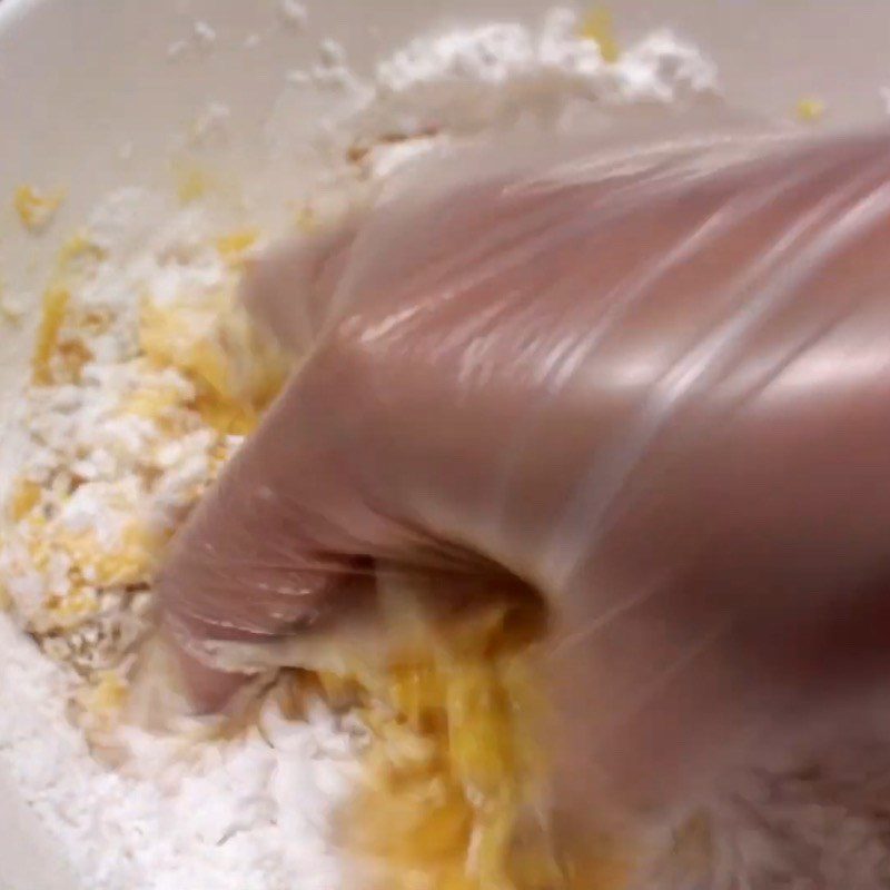 Step 2 Mix the cake dough for Jackfruit cake with mung bean filling