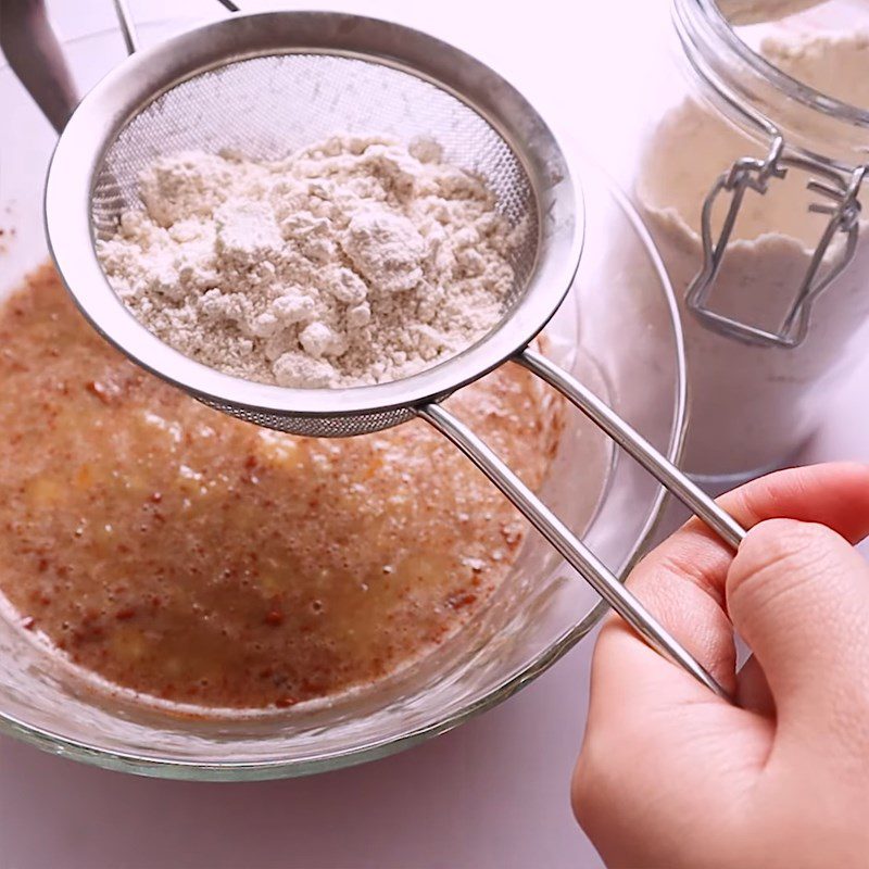 Step 2 Mix the cake batter Banana Oatmeal Cake using a rice cooker