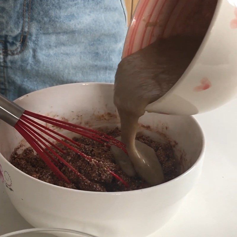 Step 4 Mixing the cake batter Oatmeal banana coconut cake using a rice cooker