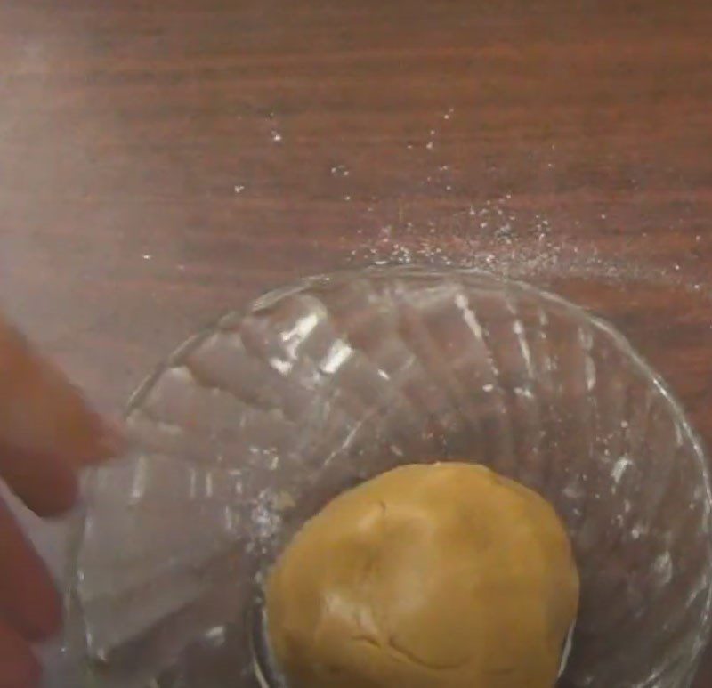 Step 1 Mixing the cake dough Mooncake with mixed filling using an air fryer