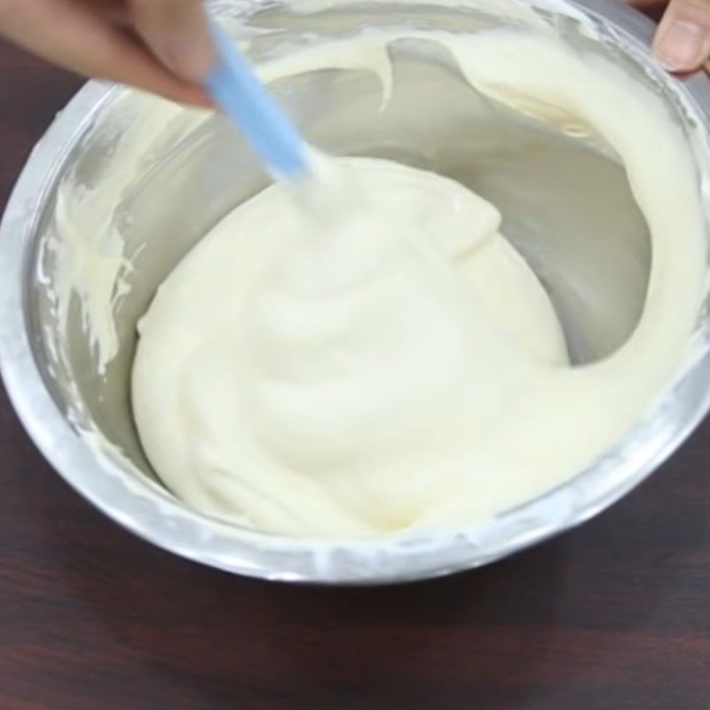 Step 3 Mixing the cake batter Sponge cake using a rice cooker