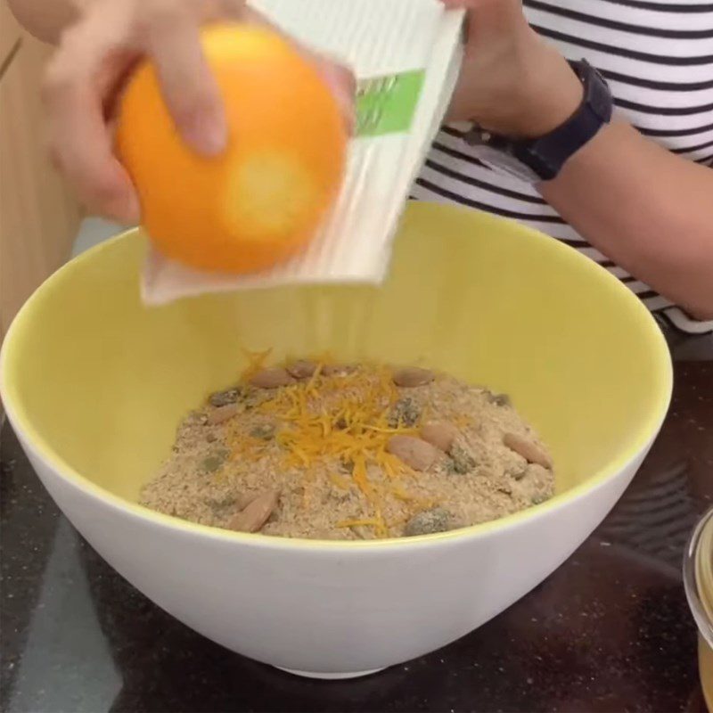 Step 1 Mix the dough for biscotti using an air fryer